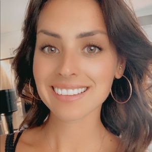 Meet your Posher, Sabrina